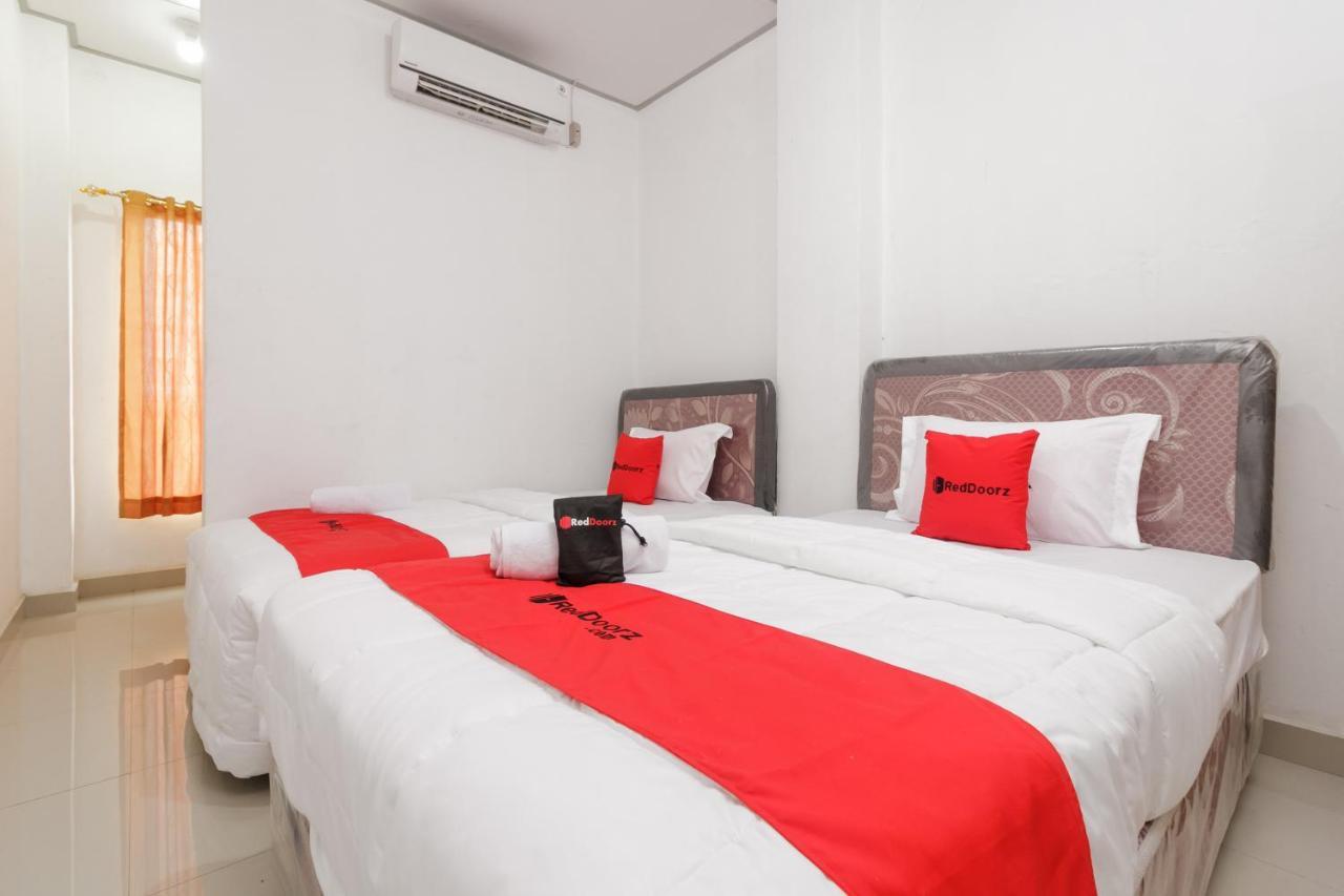 Reddoorz Syariah Near Rsu Suaka Insan Banjarmasin Otel Banjarmasin  Dış mekan fotoğraf